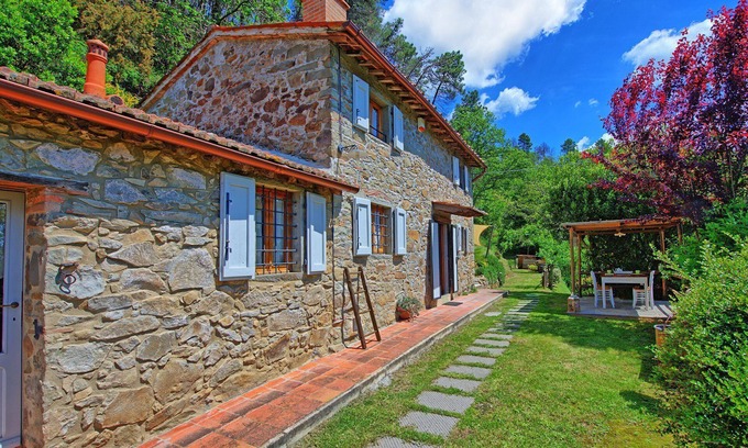 Macchino Villa | Casale di Cozzile – Vacation Villa in Val di Nievole, Tuscany