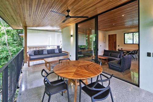 Mal Pais Apartment | Casas Alba