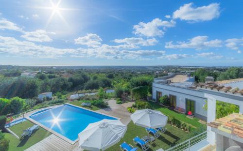 Ariolos Villa | Casas de Campo em Estoi by Garvetur