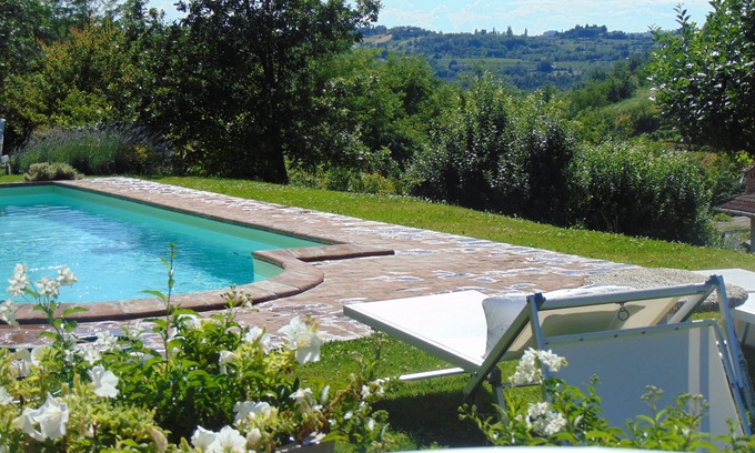 Lerma House | CASCINA BURRONI Old farmhouse from the 1600s among nature . wines . good food and swimming pool