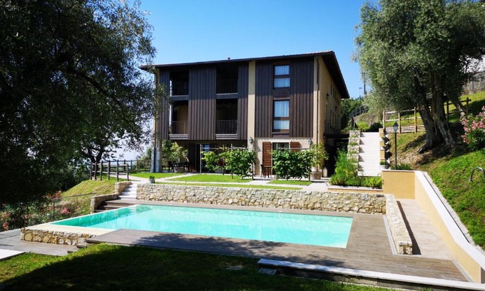 Gargnano Apartment | Cascina Varini