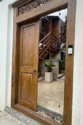 Carosse Apartment | case à roches