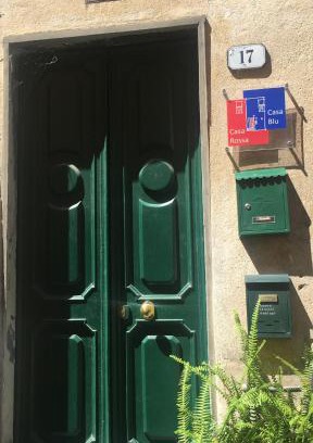 Villanova d'Albenga Apartment | Case Rossa e Blu