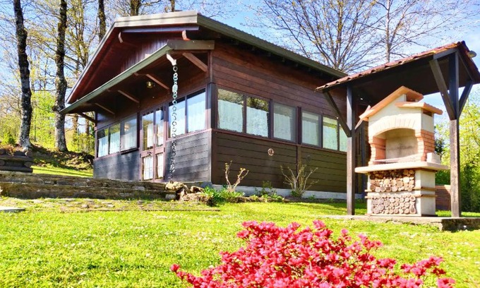 Ventasso House | Case Vacanze Giarola