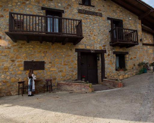 Pasaia Ski Chalet | Caserío Larrabide