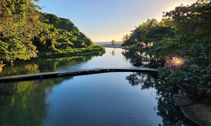 Paraiso Apartment | Casita Linda - Beachfront 3 Bed 1 Bath, AC, Hot Water, Wi-fi, near Los Patos