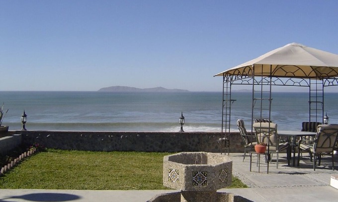 San Antonio del Mar House | Casita With Beach Front