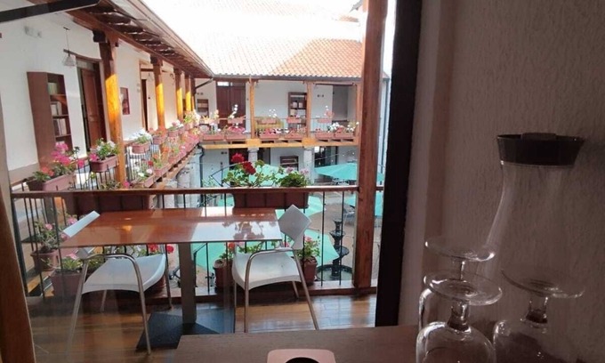 Quito Hotel | Casona Tobar Hotel - Hotel escuela