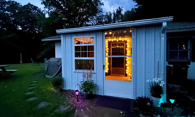 Coudersport Cottage | Cassio’s Cottage - A private, cozy little place under PoCo’s dark skies