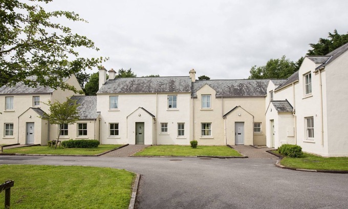 Bunratty Cottage | Castle Gardens 3 bed 4054