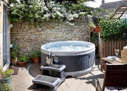 Chipping Campden House | Castle Hideaway in the Cotswolds