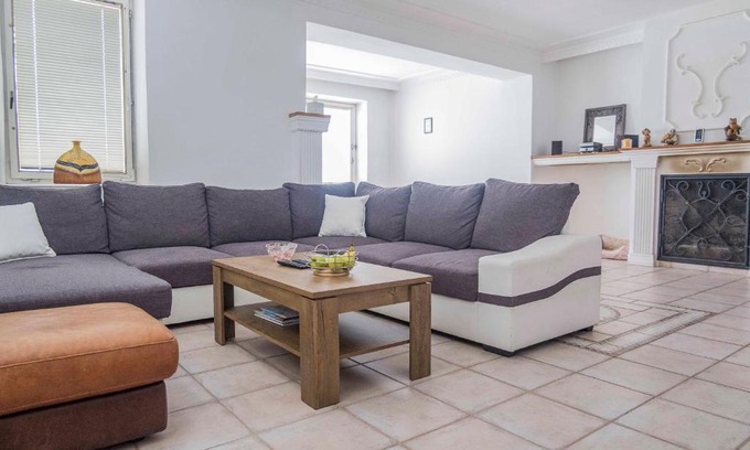 Krasnohorske Podhradie House | Castle Village Apartment