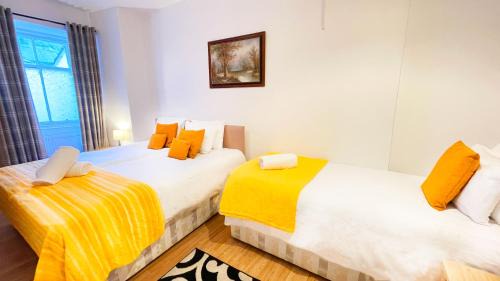 Gorebridge Apartment | Catcune Suite