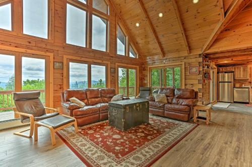 Prattsville House | Catskills Home with Deck and Game Room 14 Mi to Ski!