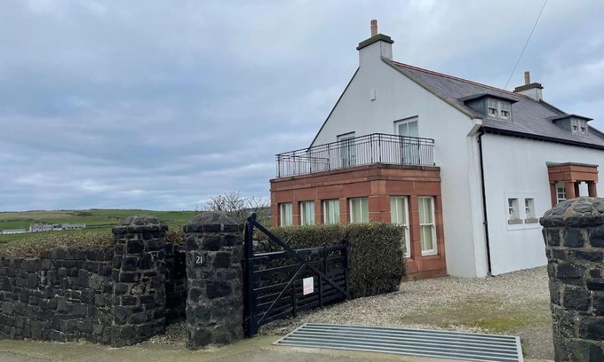 Bushmills House | Causeway Lodge
