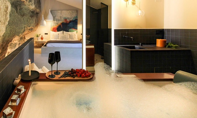 Jorquera Apartment | Cave Suite COVA (Lomas de Ruvira cave hotel)