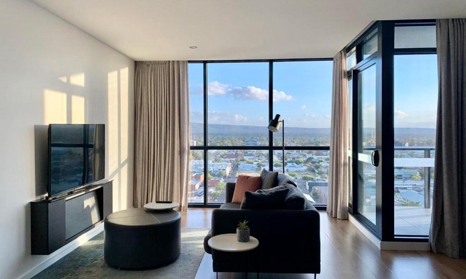 Adelaide Central Business District Apartment | CBD Stunning High Floor View - FREE Parking FREE Netflix FREE Gym FREE Pool FREE Sauna FREE Coffee