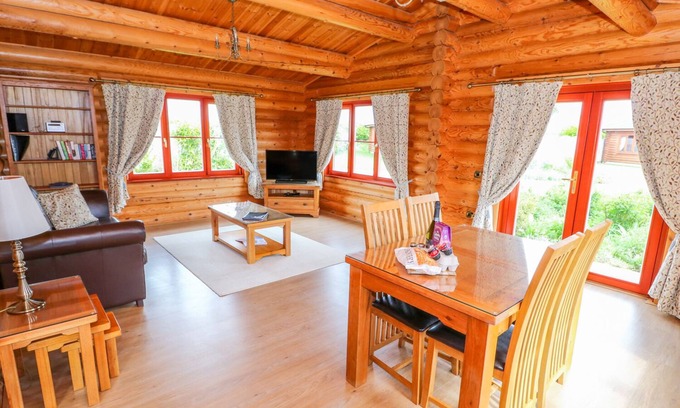 Castle Bytham Cottage | Cedar Lodge