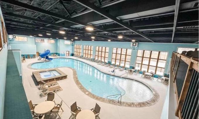 Branson Cabin | Cedar & Sky—Ozarks Hideaway