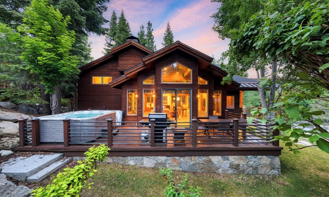 Olympic Valley House | Cedars at Palisades by AvantStay | Hot Tub, Resort Access, and Mountain Views