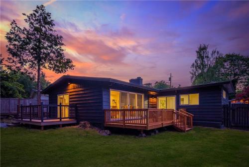 Renton House | Cedars Edge