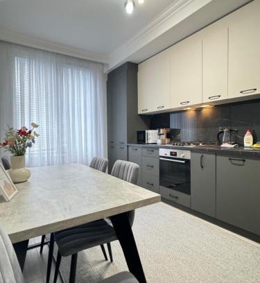 Chisinau Apartment | Central Beautiful Apartment with Parking