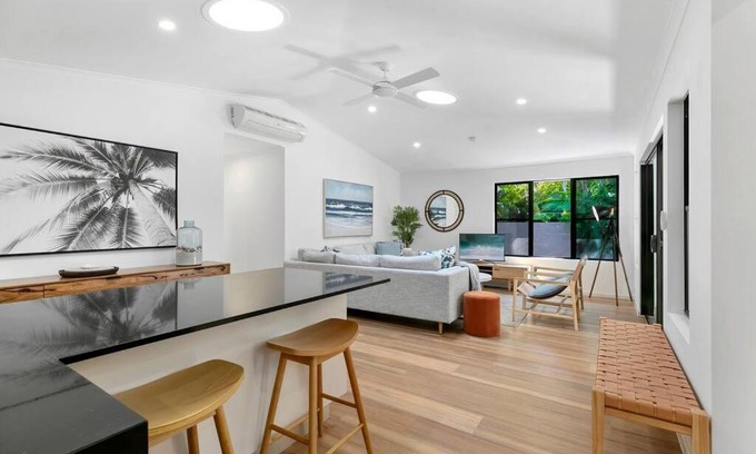 Noosaville Apartment | Central Tropical Oasis with Pool