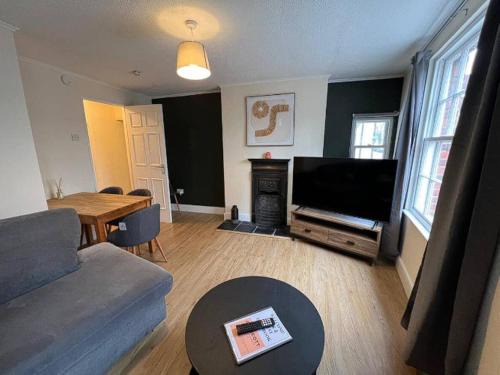 Abingdon Apartment | Centralised St Helens By Prescott Apartments
