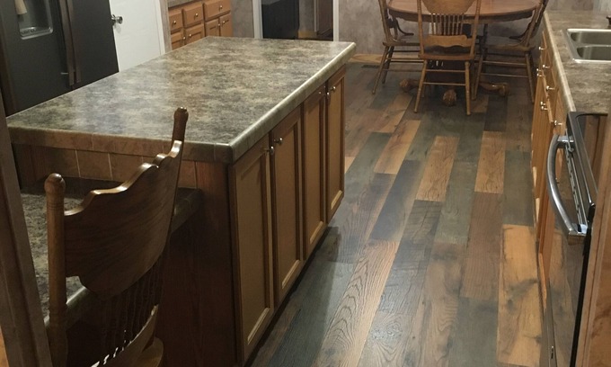 Qualla House | Centrally located between Bryson City, Sylva and Cherokee.5 mins to the Casino.