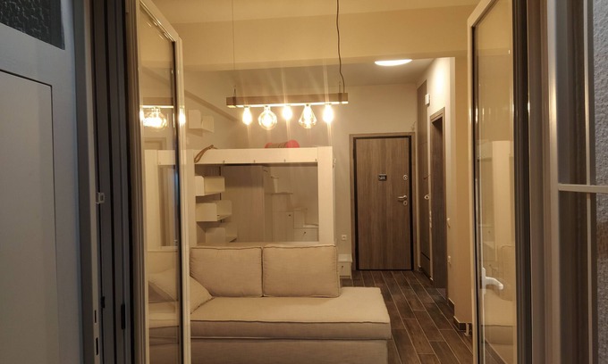 Platia Viktorias Apartment | Centre of Athens,close to Metro, Uni, full comfort studio
