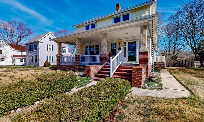 Hebron House | Century-old home with fenced yard, great front porch & small-town charm
