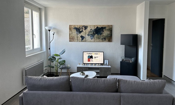 Luzenac Apartment | Cet Appartement, Situé à Luzenac, est Idéal Pour 6 Personnes