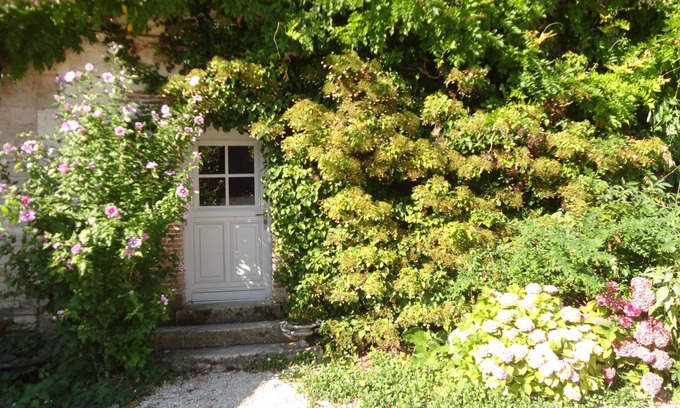Bucey-en-Othe House | Château Des Roises