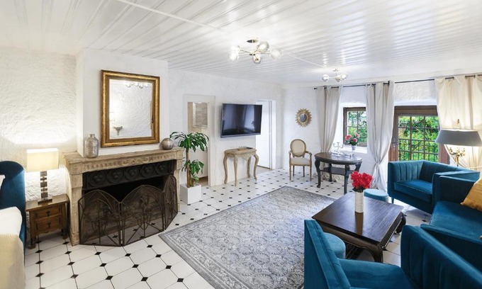 Montreux Apartment | Château du Châtelard | 2 persons