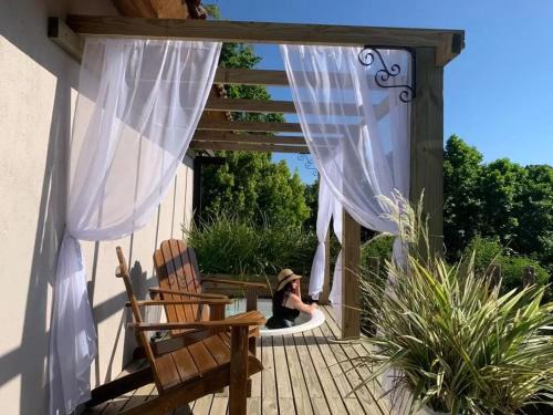 Santa Helena Ski Chalet | Chalé com Hidro, Lareira, cavalo, piscina, trilha