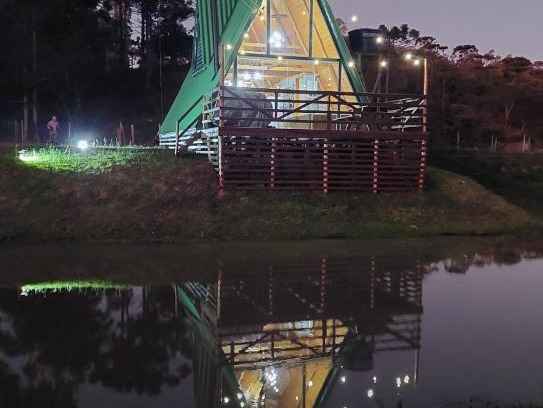 Rio Rufino Ski Chalet | Chalé super aconchegante a beira do lago.