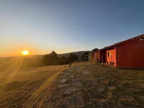 Carrancas Ski Chalet | Chalés Pão Sobre as Águas - a 5 minutos de cachoeiras e vista maravilhosa do pôr do sol