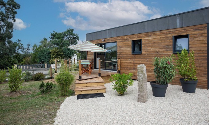 Trebeurden Ski Chalet | Chalet 'An Ti Koad Spa Privatif 800m Plage' with Private Terrace, Private Garden and Wi-Fi