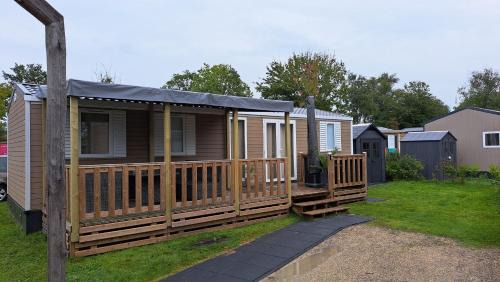Lauwersoog Ski Chalet | Chalet Aventura 1-6 pers- 3 slaapk- 2 badk- Berging- Inchecken al vanaf 13 uur