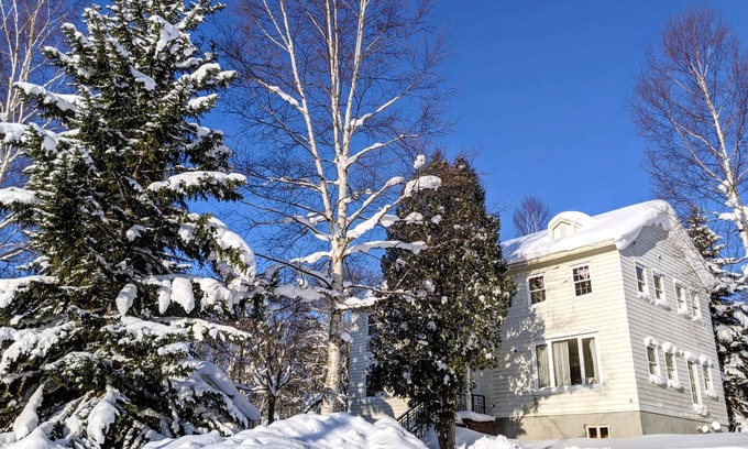 Niseko Ski Chalet | Chalet Banff