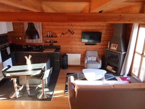 Le Devoluy Ski Chalet | Chalet chaleureux 8 pers avec cheminée - FR-1-504-692