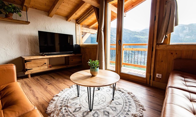 La Plagne-Tarentaise Ski Chalet | Chalet de Standing facing the mountains