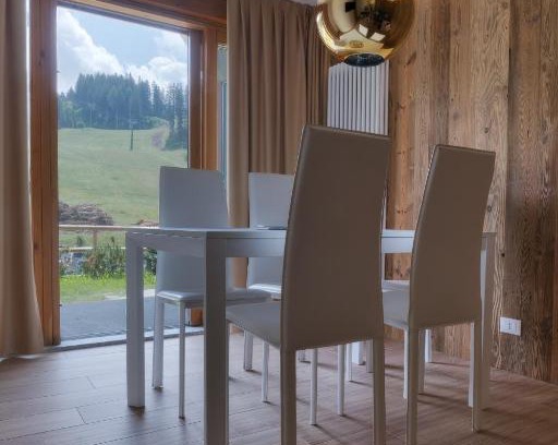 Campo Carlo Magno Apartment | Chalet Golf Campiglio/LuxApt/fronte piste-impianti-golf