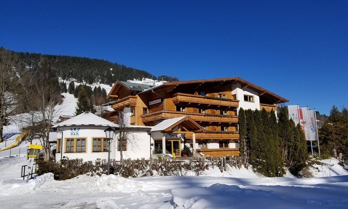 Wildschoenau Apartment | Chalet in Oberau near Ski Slopes