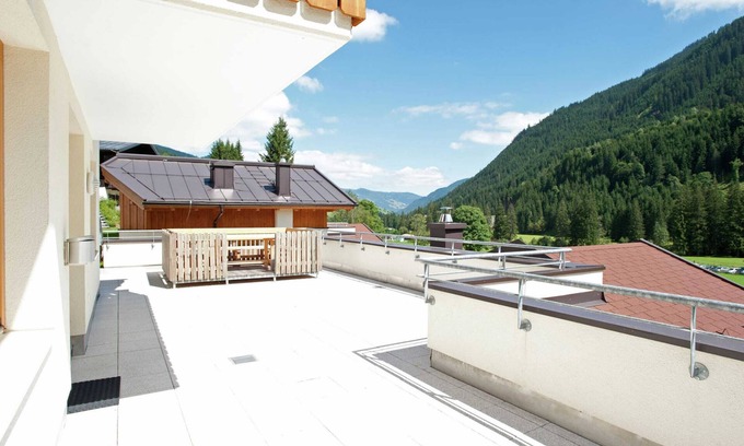 Hinterglemm Ski Chalet | Chalet in Saalbach Near Ski Lift