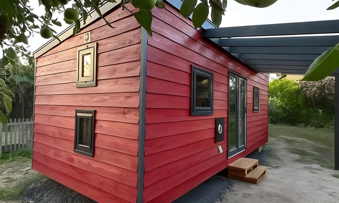 Braunsbedra Ski Chalet | Chalet 'Josef' with Private Terrace, Private Garden and Wi-Fi