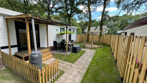 Municipality of Aa en Hunze Other | Chalet Kokomo - Gelegen In bosrijkgebied van Drenthe