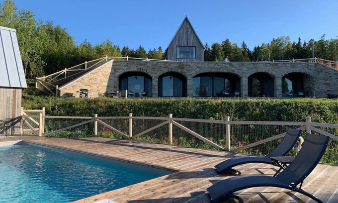 La Malbaie Ski Chalet | Chalet Les Arches | Charlevoix