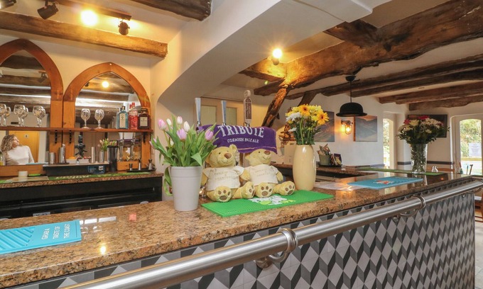 Combe Martin Cottage | Chalet Log Cabin L10