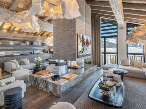 Courchevel Ski Chalet | Chalet luxueux à Courchevel avec piscine, cinéma, salle de sport et service complet - FR-1-562-71